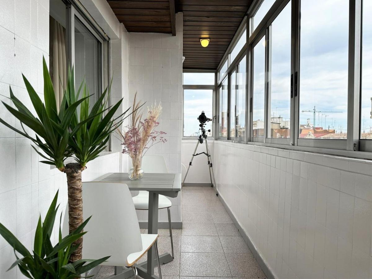 Your Sunny & Spacious Portview Home Valencia Exterior photo